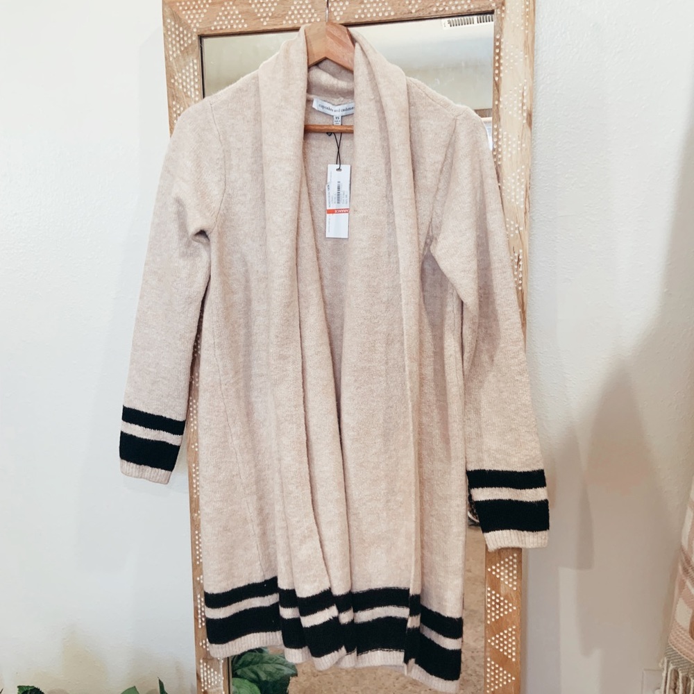 NWT Cupcakes & Cashmere cardigan